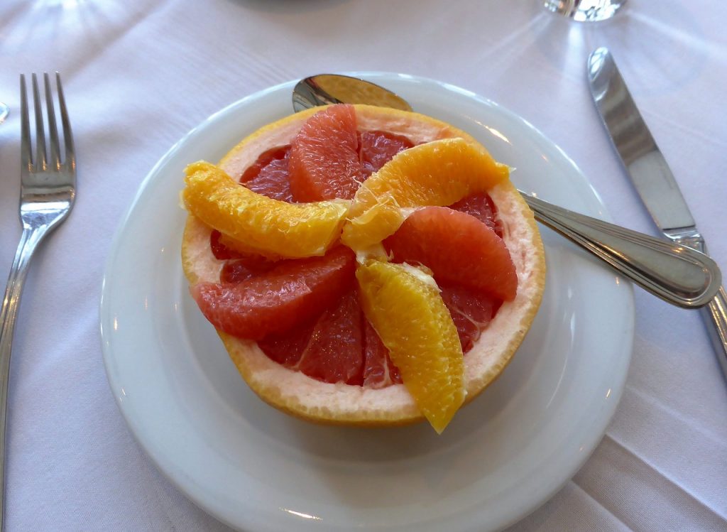 Pomelo o Toronja para adelgazar Dietas a base de Pomelo Enciclopedia